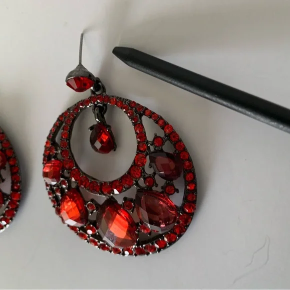 Vintage Red Jeweled Hoop Earrings Drop Rhinestones Stud Top Pierced Ears - Picture 10 of 15